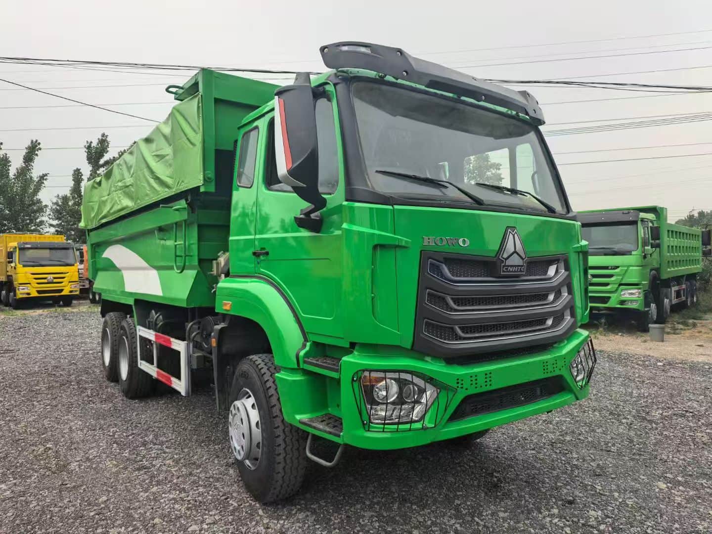 SINOTRUK HOWO Trucailí dumpála